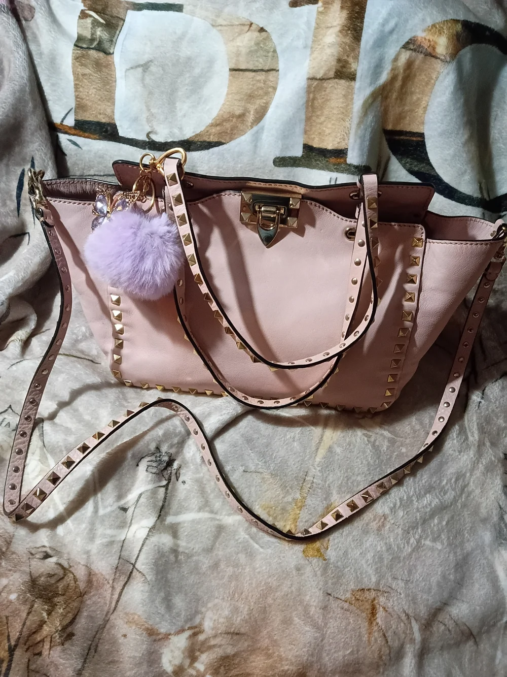 Valentino Garavani Pale Pink Leather Shoulder Bag with Gold Rockstuds